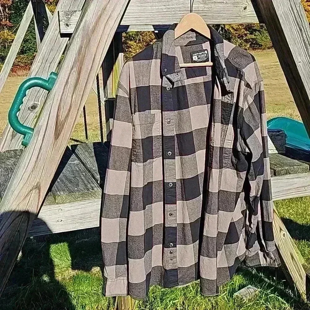 Carhartt button down checkered black and tan work casual - Picture 8 of 8